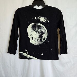 Children's Place Boys Black Long Sleeve Glow‎ in the Dark Skull Moon Space Tee M